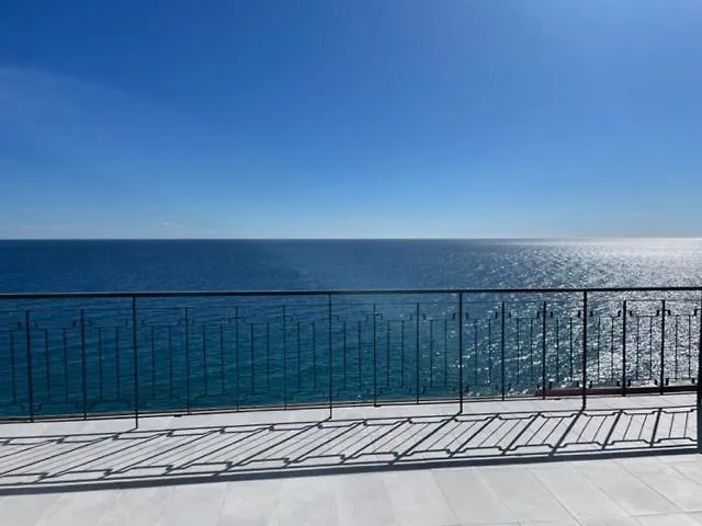 Alojamento de Acomodação e Pequeno-almoço Blu Marine